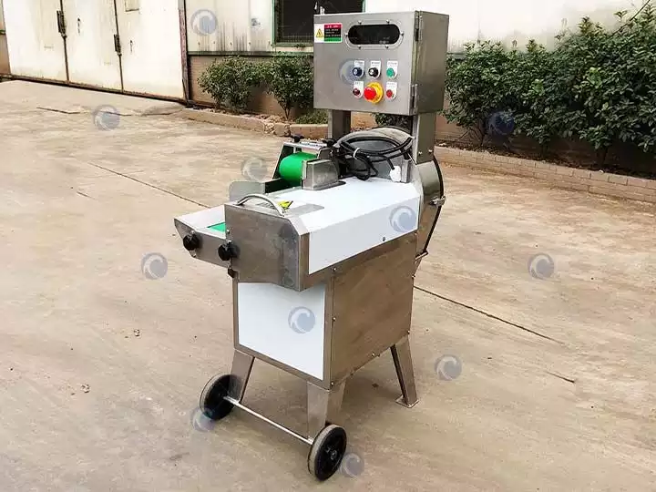 Vegetable cutting machine