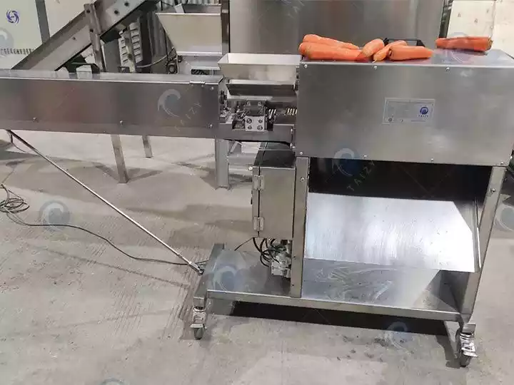 Carrot peeling machine