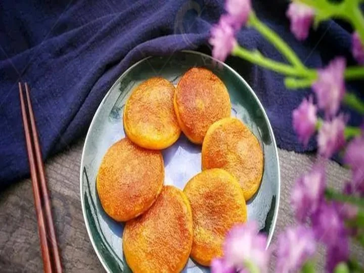 La tarte à la citrouille est saine et délicieuse.