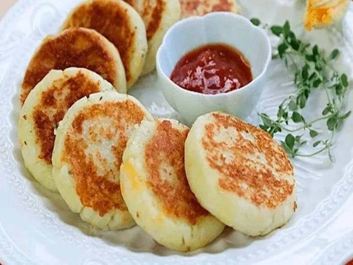 Mashed potato pancakes, delicious and healthy