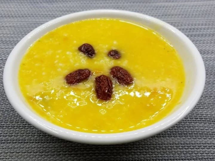 Pumpkin porridge, rich in nutrients, suitable for both young and old.