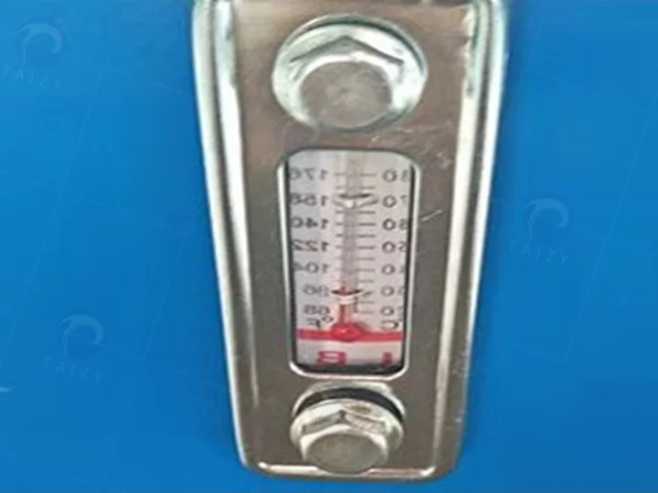 thermometer for alert temperature observation