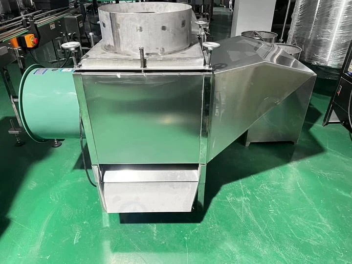 Garlic cloving machine with an output of 1000 kgh